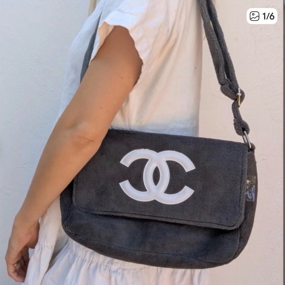 GWP chanel Precision VIP/Novelty teddy Plush Gray Shoulder / Crossbody Bag.